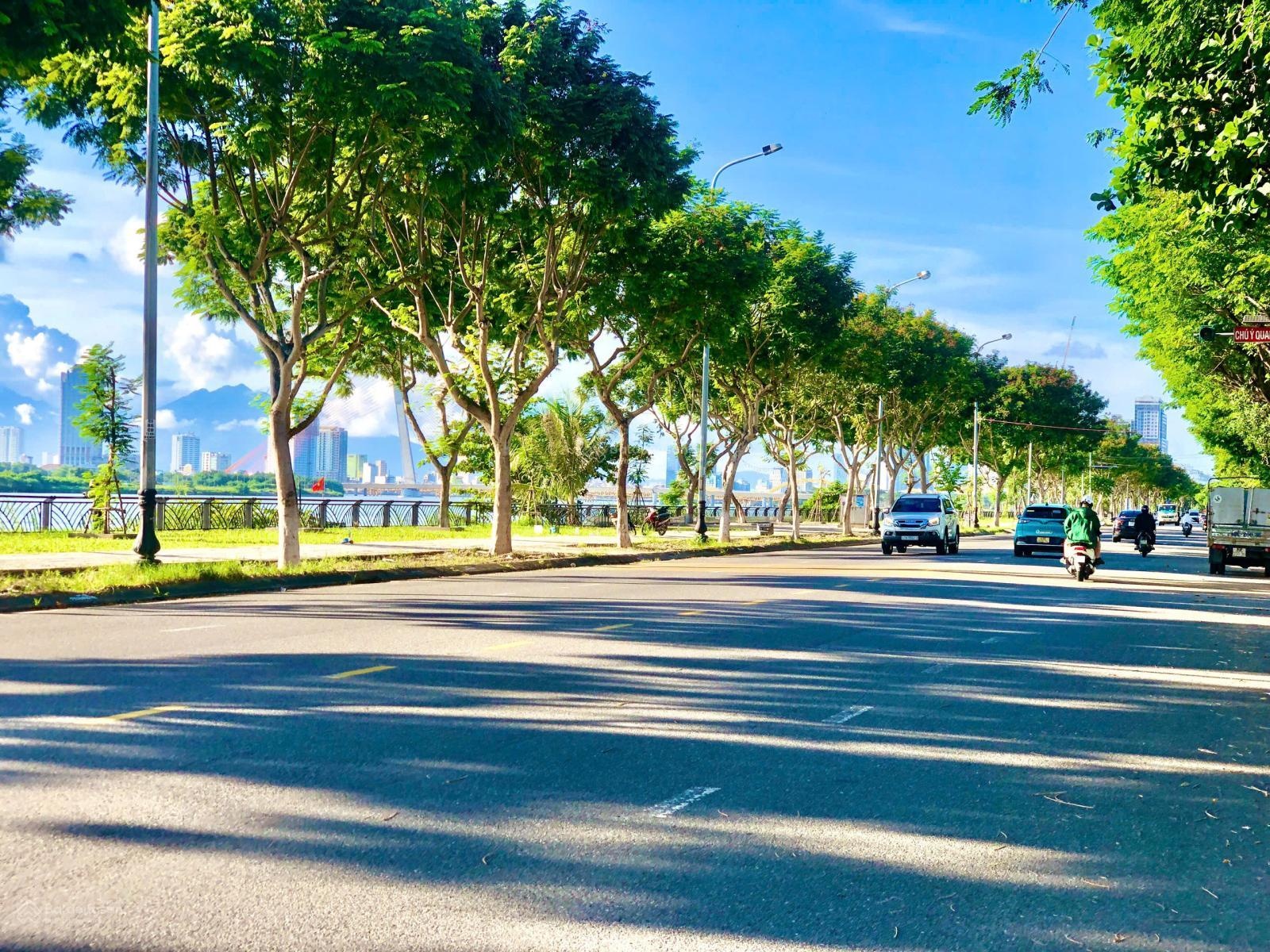 Chào quý đầu tư lô đất mặt tiền khủng CHƯƠNG DƯƠNG, kẹp trục đi bộ bên hông, view sông Hàn thơ mộng