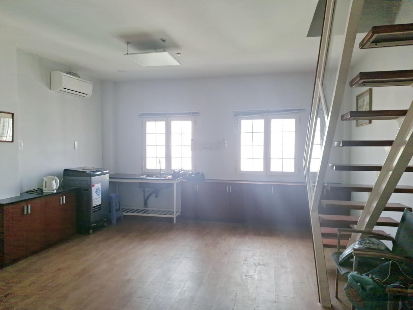 Bán nhanh CC đẹp tại Hưng Vượng 2 Phú Mỹ Hưng - 95,8 m2, 2PN, 2WC chỉ 5.5 tỷ! Hot & hiếm