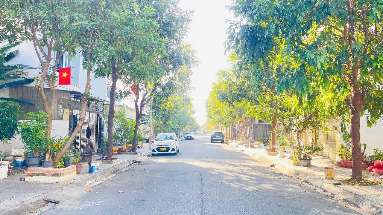 Đất mặt tiền T5 khu đô thị An Bình Tân DT 100m2 đường 13m