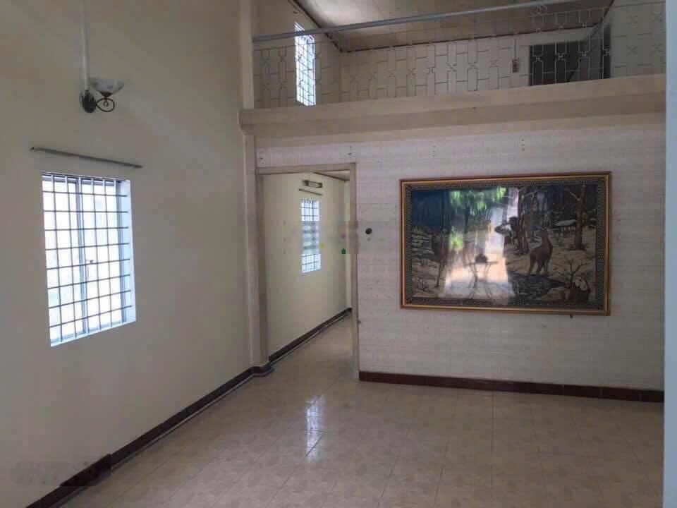 Gấp! Nhà nguyên căn HXH Nguyễn Kiệm P3 GV, 4x15m, 1 trệt gác, chỉ 8tr/th