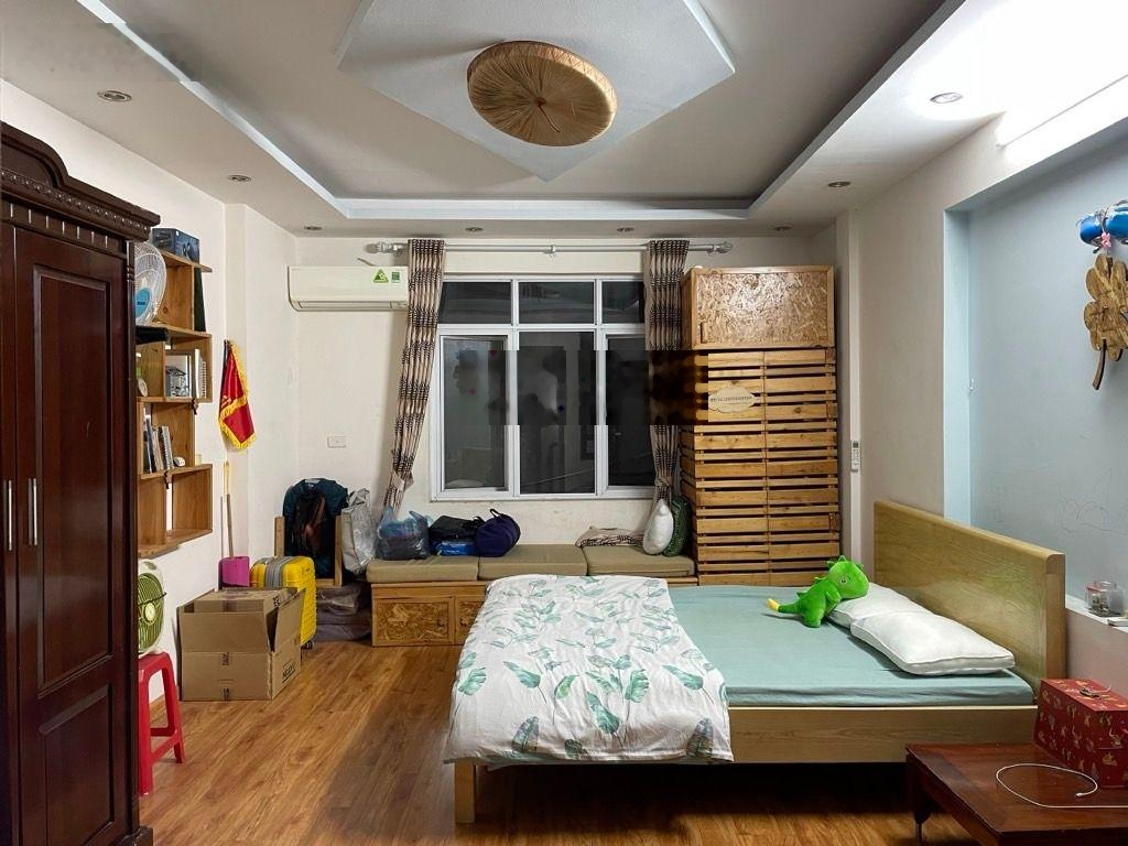 Chủ cần tiền bán nhà gấp Hồ Tùng Mậu 2 mặt thoáng 5T thoáng sạch đẹp gần phố chào 8.5 tỷ