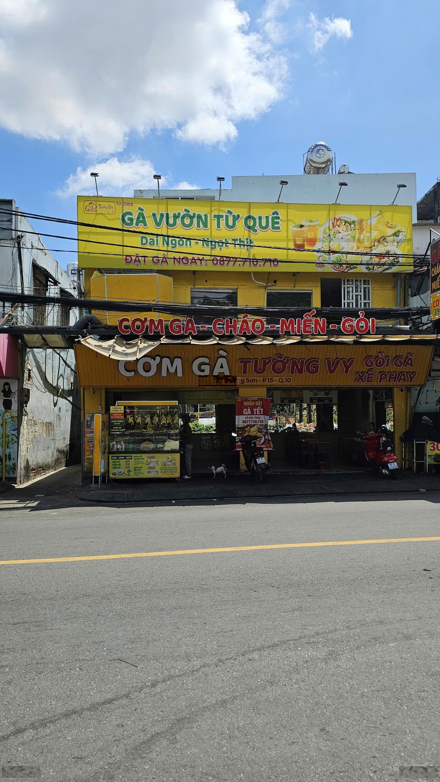 Cho gặp chủ bán nhà 2 tầng đường Trường Sơn, P15 Q10. Diện tích 9 x 7m. Giá 18,5 tỷ có bớt