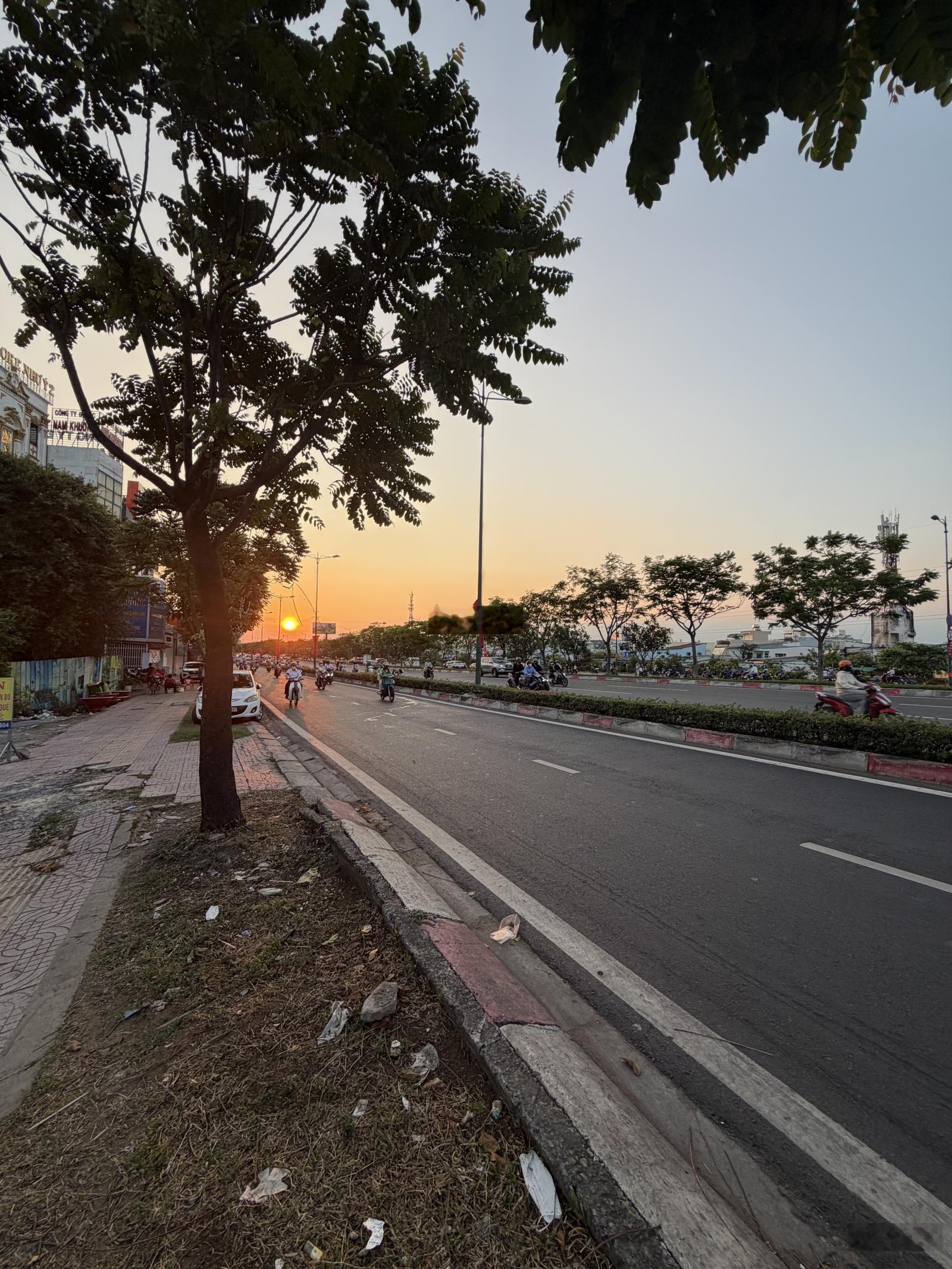 Lô Đất Mặt Tiền Phàm Văn Đồng . Khu Ven Sông Hiệp Bình Chánh . Thủ Đức Tổng DT 356 M Giá 29 T