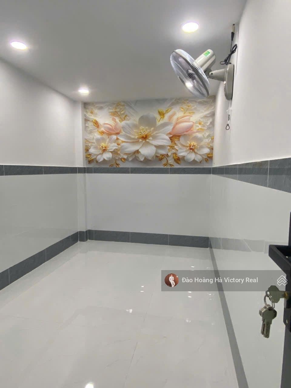 Chủ bán nhà đẹp mới tại đặng thúc vịnh, dt: 5 x 8m, kc: 1 trệt 1 lửng, giá chỉ 1.45 tỷ bớt lộc