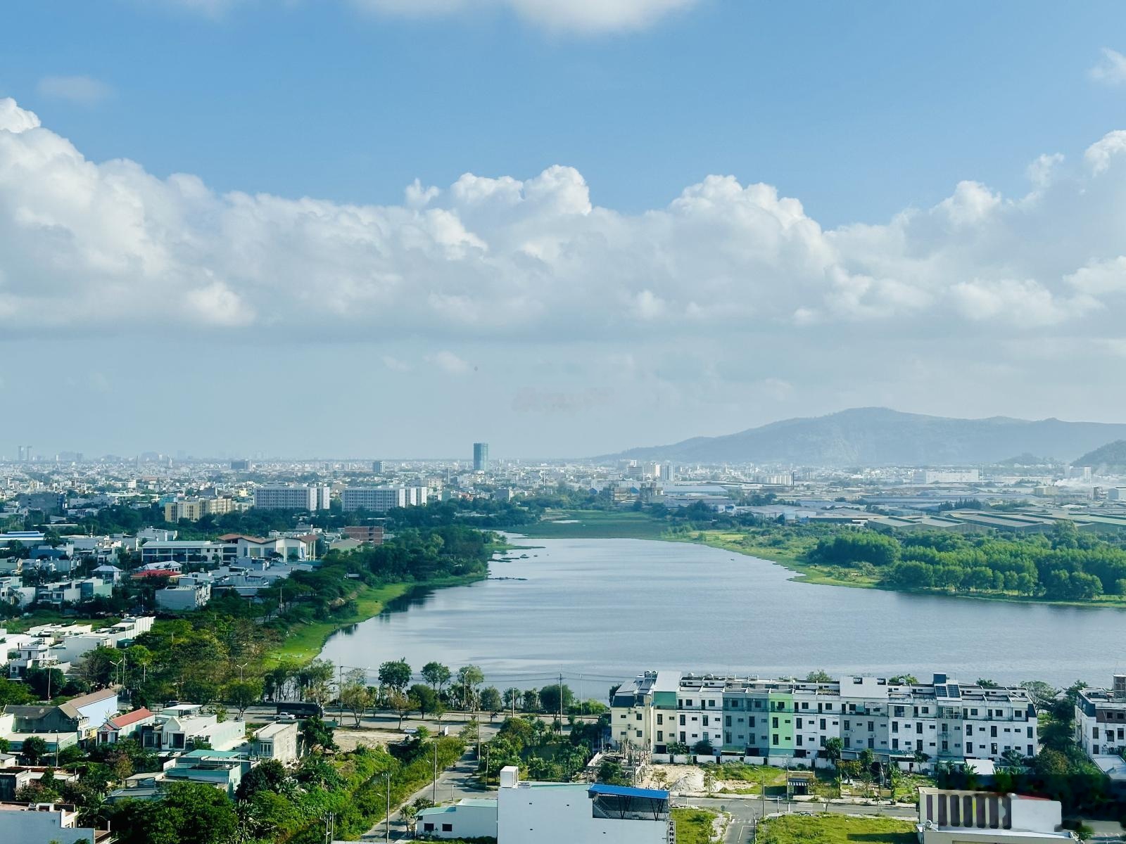Cần bán căn 2pn view pháo hoa + biển siêu đẹp chung cư ori