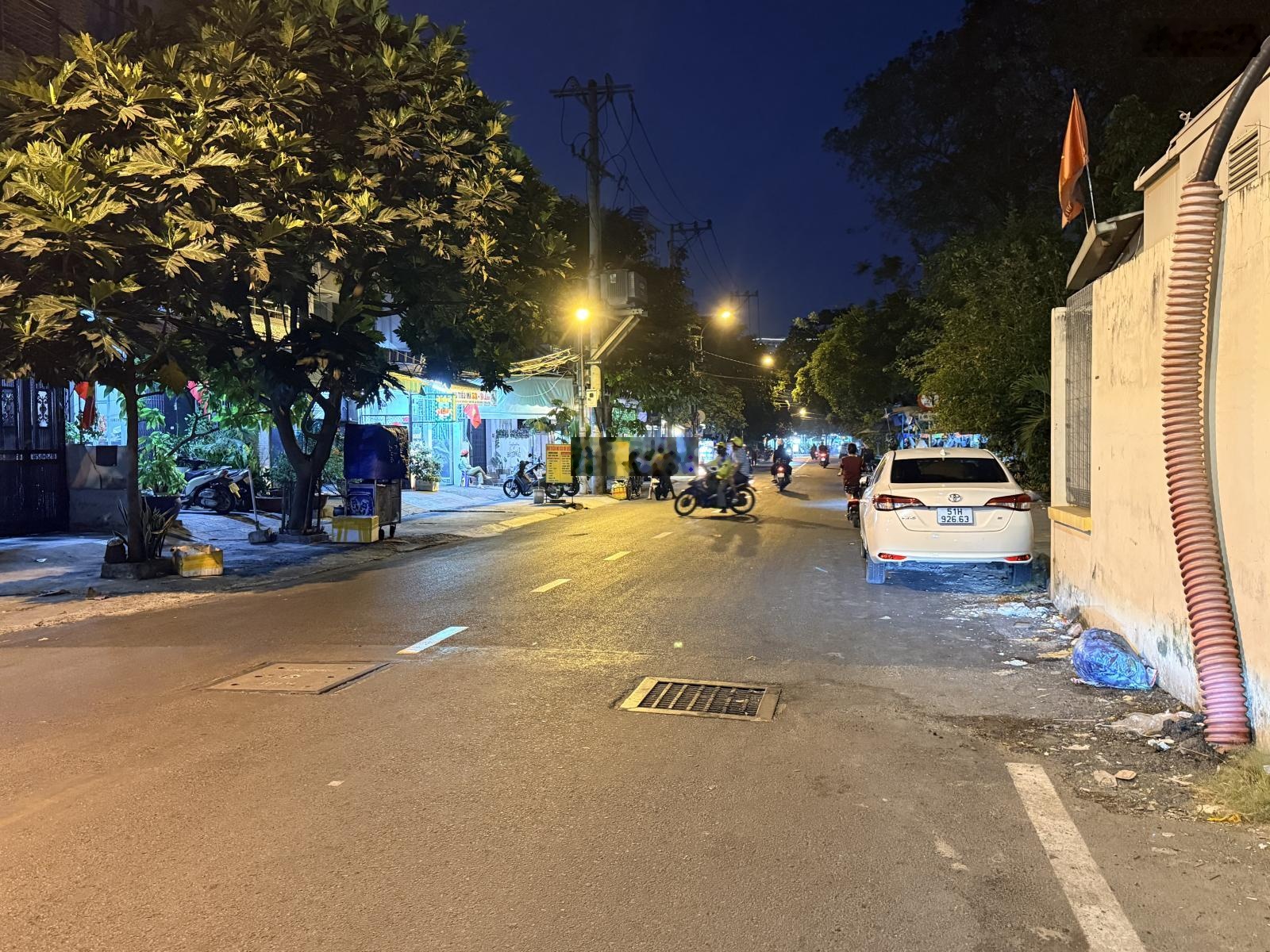 Mặt tiền Giác Viên (LLQ cũ) P. Minh Phụng (Q11) 5 tầng btct Sân thượng - Sổ hồng đẹp nở hậu 19 tỷ