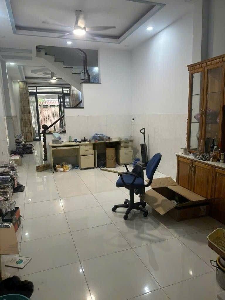 Bán nhà gò xoài hẻm xe tải thông gần mặt tiền đường 64m2 chỉ 6 tỷ 3