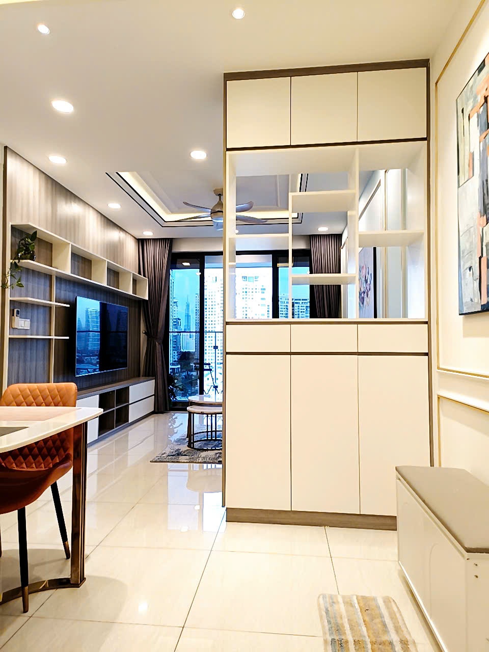 Cần cho thuê căn 2PN One Verandah view Sông - 80m2 Full nội thất, đang trống sẵn