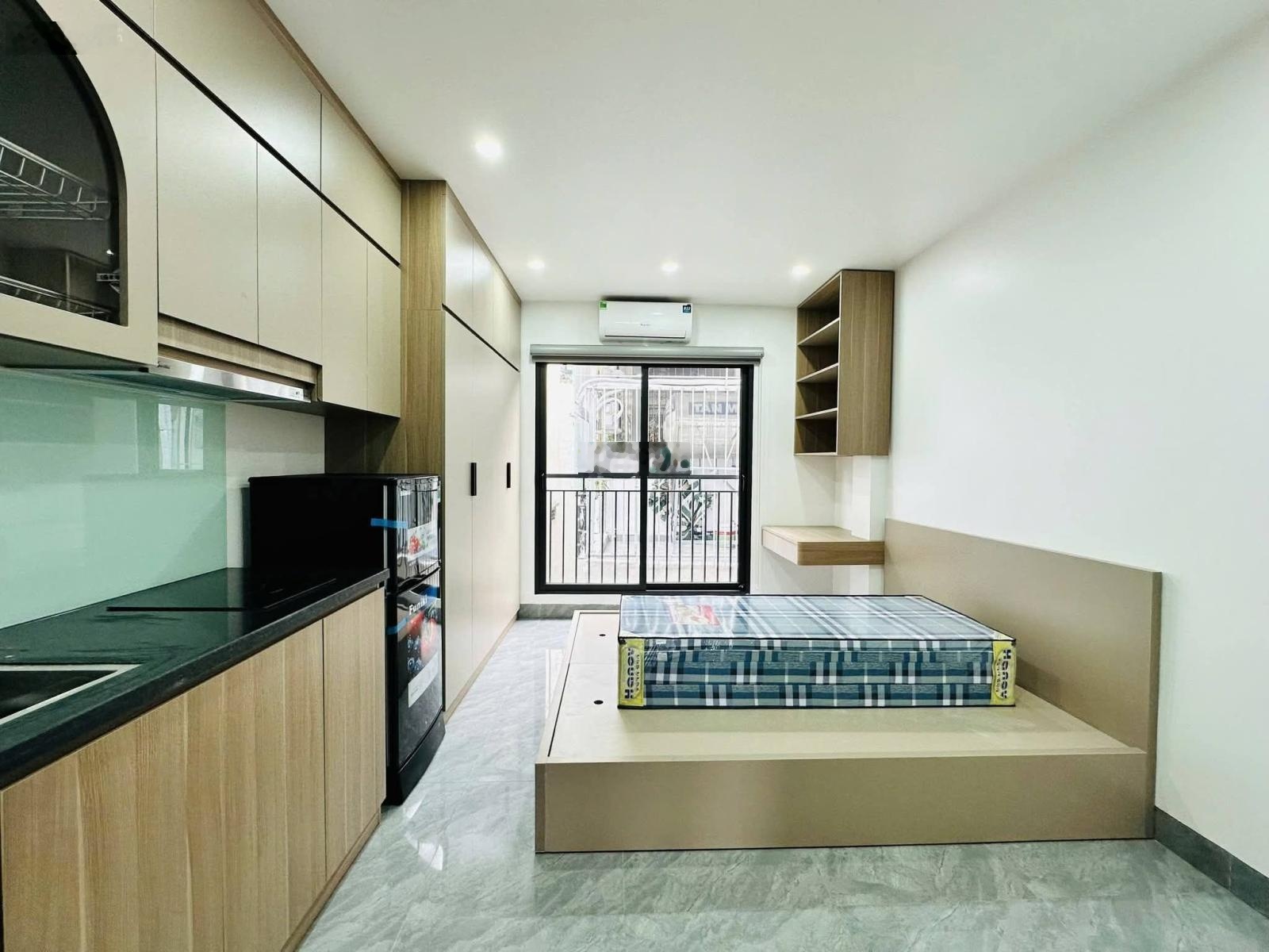 CÓ 102! Bán tòa CCMM dòng tiền Hồ Tùng Mậu, Cầu Giấy, lô góc, 2 thoáng, 50m*6T*10pnkk, DT 50tr/T