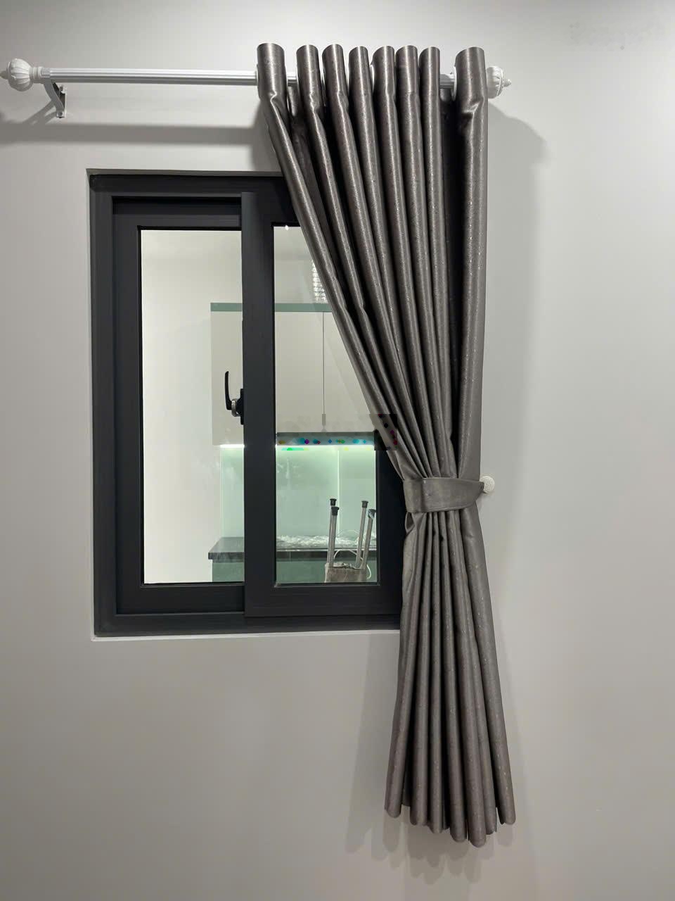 Cần cho thuê căn 2PN/2WC nằm trong khu căn hộ Bcons City giá chỉ 5.8t ở được ngay