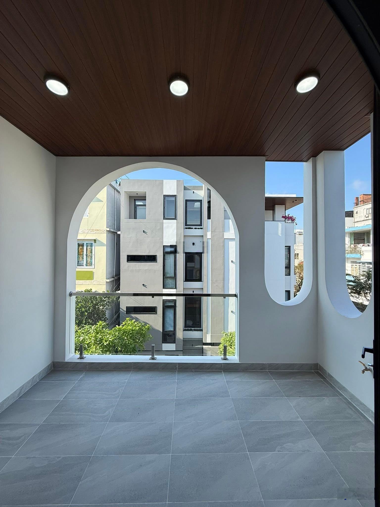 Bán nhà mặt phố Hải Châu mặt tiền đường Hưng Hoá, Hoà Cường, Đà Nẵng , view xịn , vị trí cực thoáng