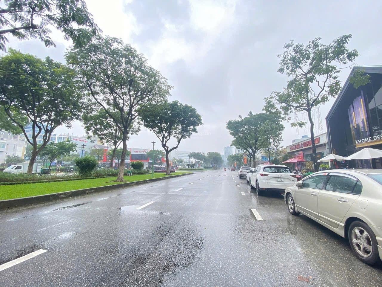 Cho thuê nhà 4 tầng đường 30/4 - Diện tích đất 140m2 gồm 7 Phòng rộng rãi - Hoà Cường