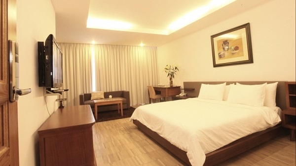 Bán nhà Hưng Phước 3 Phú Mỹ Hưng giá rẻ chỉ 30tỷ nhà mới, đẹp có thang máy. LH: 0907263607 Thanh Mỹ