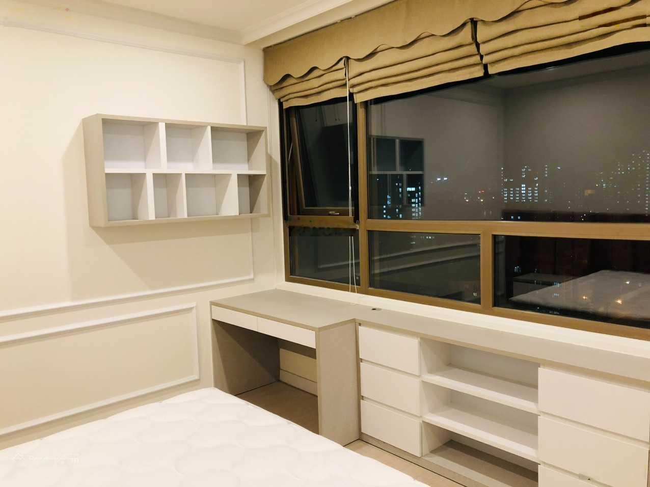 Nhà gần trường , con đi bộ 1p , bố mẹ yên tâm tuyệt đối tại Starlake giá 36tr/tháng. LH: 0383654225