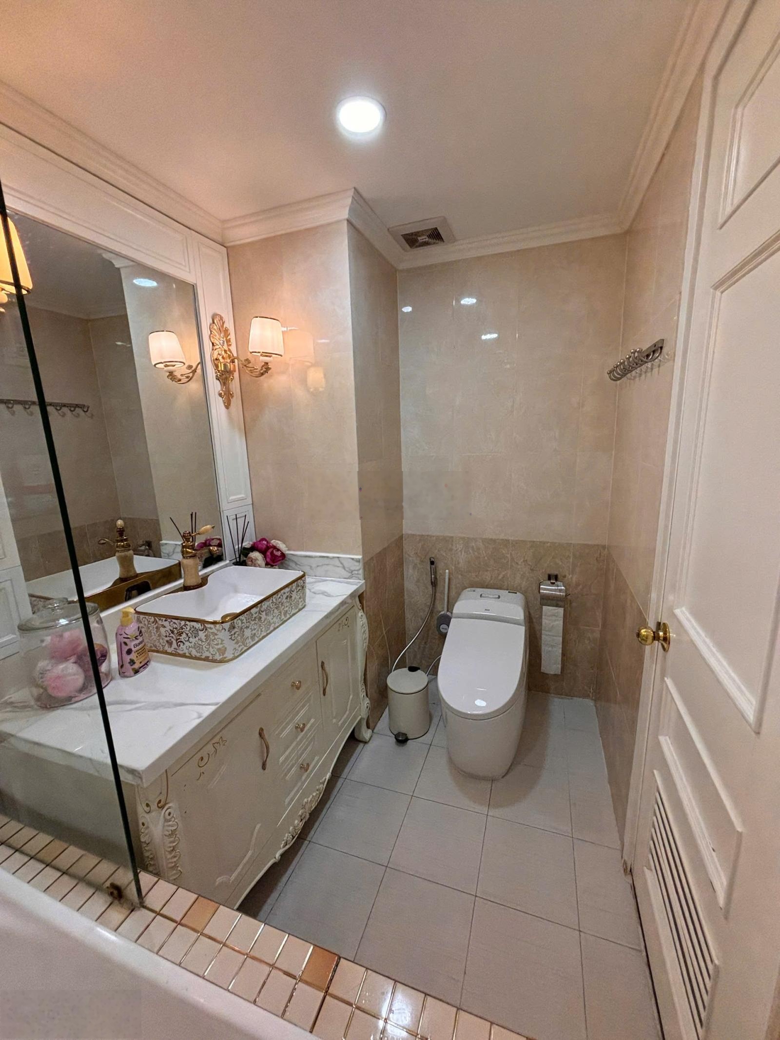 Giỏ hàng bán căn hộ Giai Việt 3PN 150m2, view thoáng mát đẹp, sổ hồng vĩnh viễn, Central Mall P5 Q8