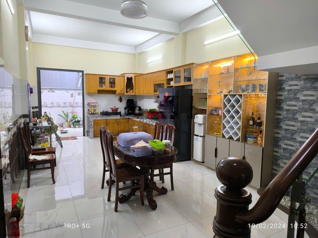 Bán nhà MTKD đường Trần Thị Năm ngay ngã 3 Dương Thị Mười, DT 4x24m 1 trệt 2 lầu ST giá 10.8 tỷ