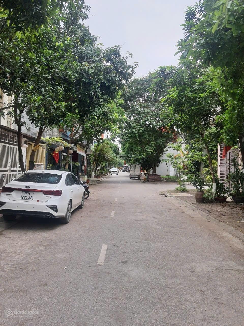 Bán lô mặt Nguyễn Công Trứ yna Kinh Bắc dt 93m mt 4.5m hướng TB giá 8.1tỷ