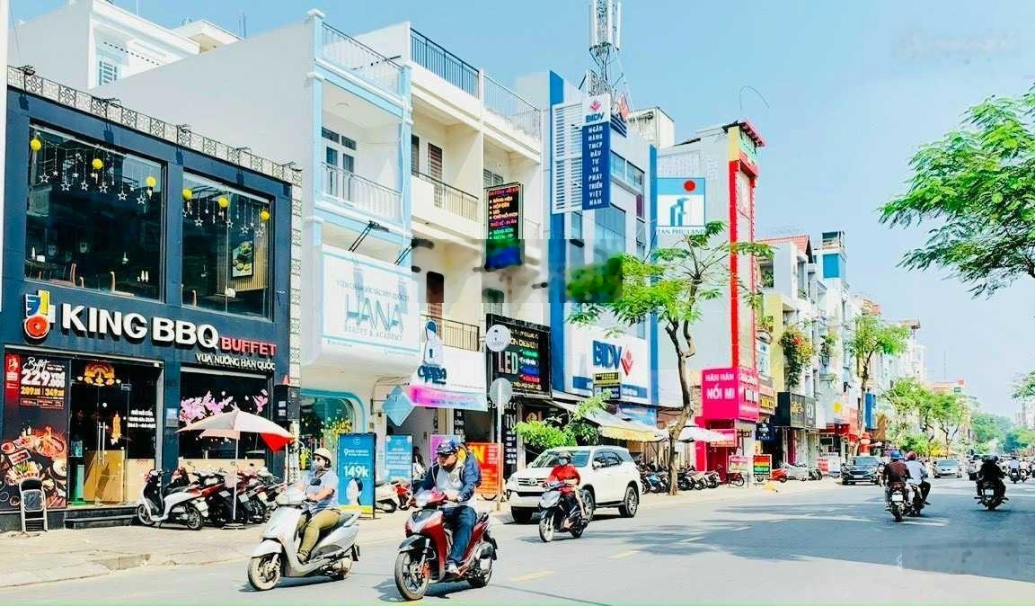 Chỉ 26 tỷ - mặt tiền Lý Thái Tổ ngay vòng xoay Ngã Bảy Quận 10. (DT 4.7m x 26m) HDT: 65tr/tháng