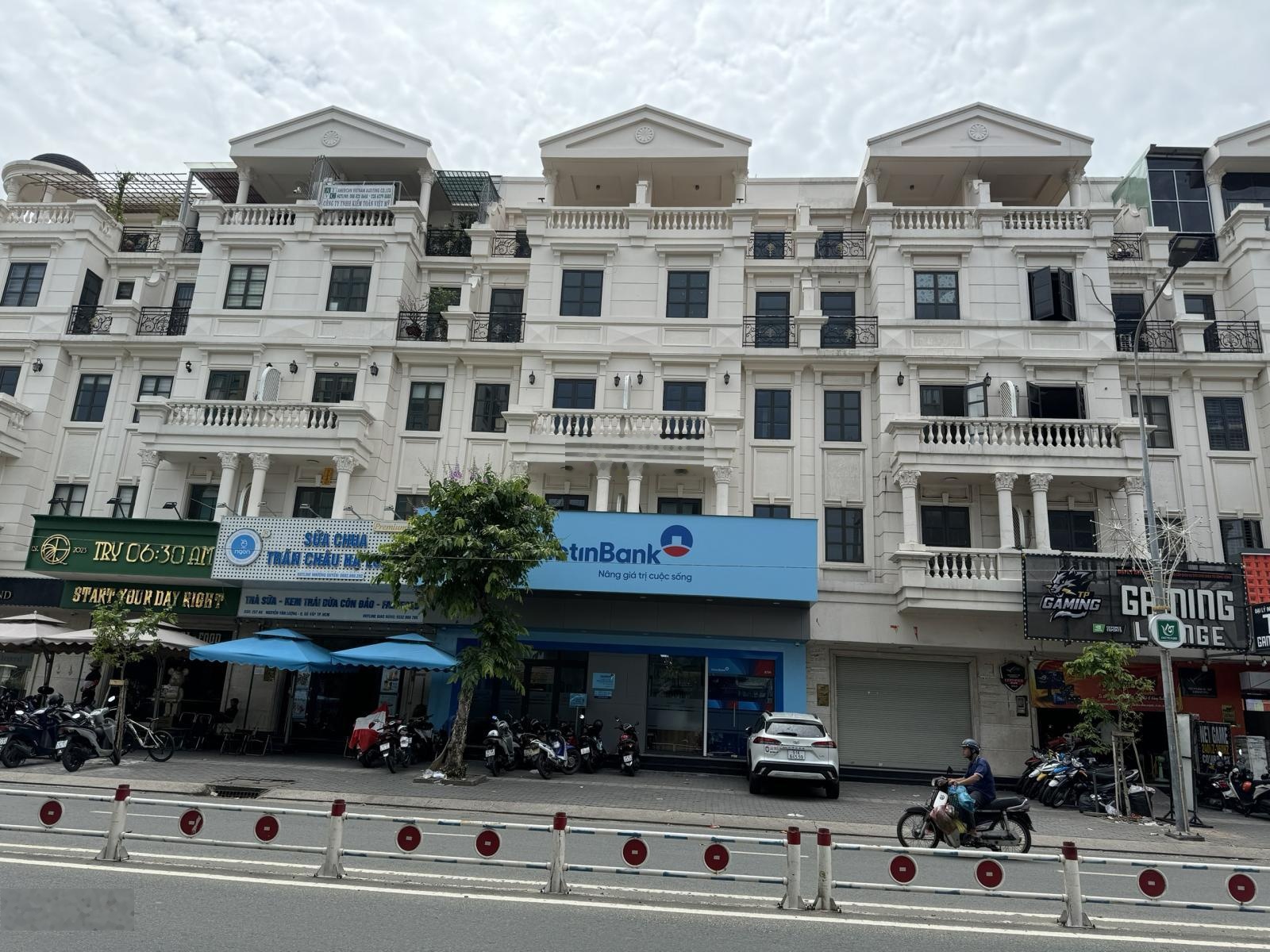 Mặt tiền cityland Nguyễn Văn Lượng, 5 tầng, hoàn thiện thang máy, dct 55tr/ tháng, gần lotte mart