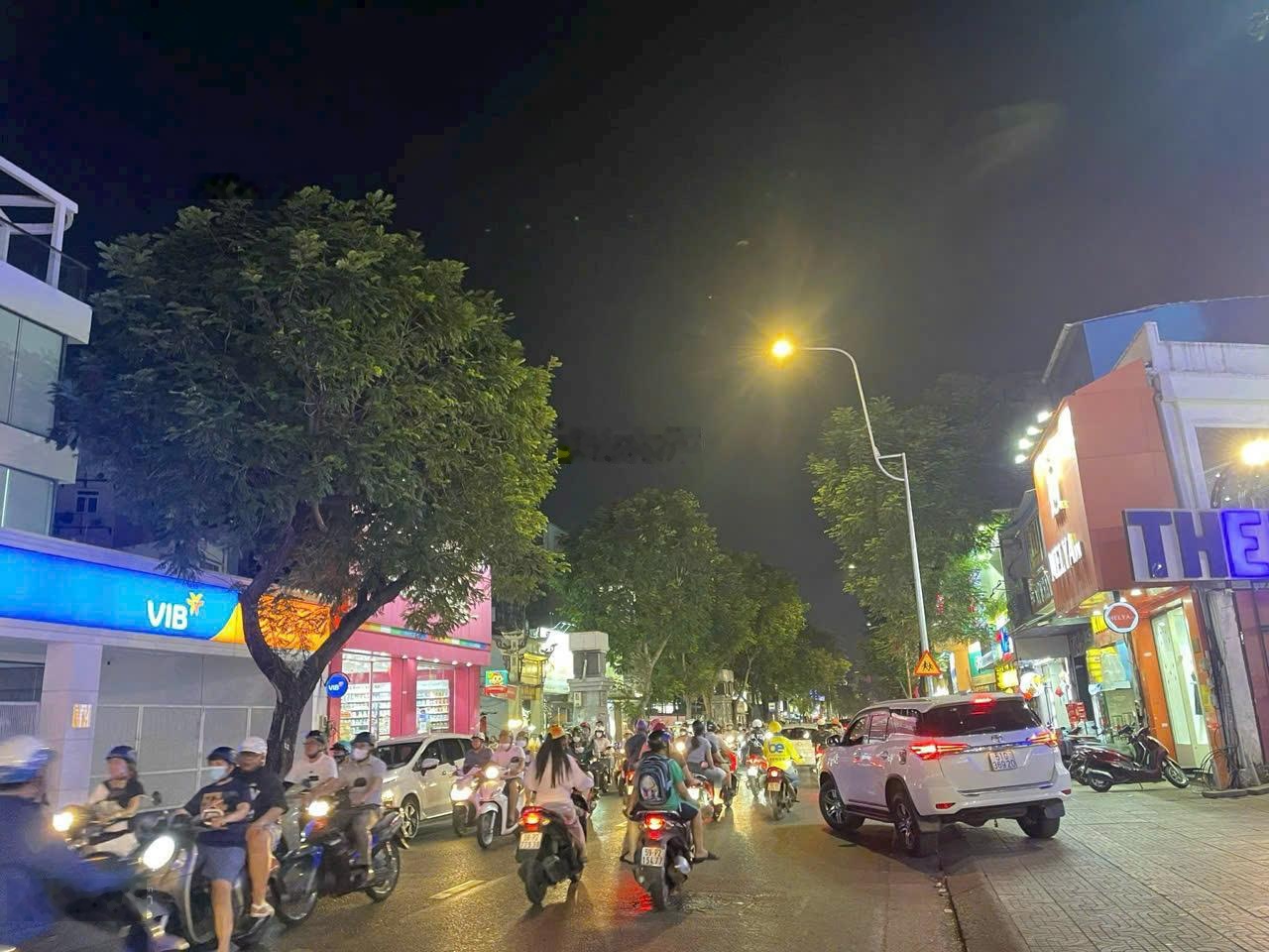 Siêu hiếm vị trí MT Lê Văn Sỹ, P.Nhiêu Lộc, DT: 5.8X25m, 4tầng, HĐ Thuê 88 tr/th. 36.5 tỷ, LH Duy