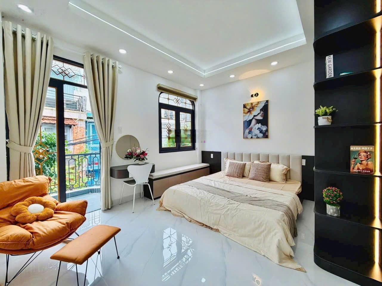 HÀNG HIẾM ! Siêu Phẩm Nhà Đẹp HXH CMT8, P.11 | DT: 3,2 X 12m | 5 Tầng, Thang Máy|