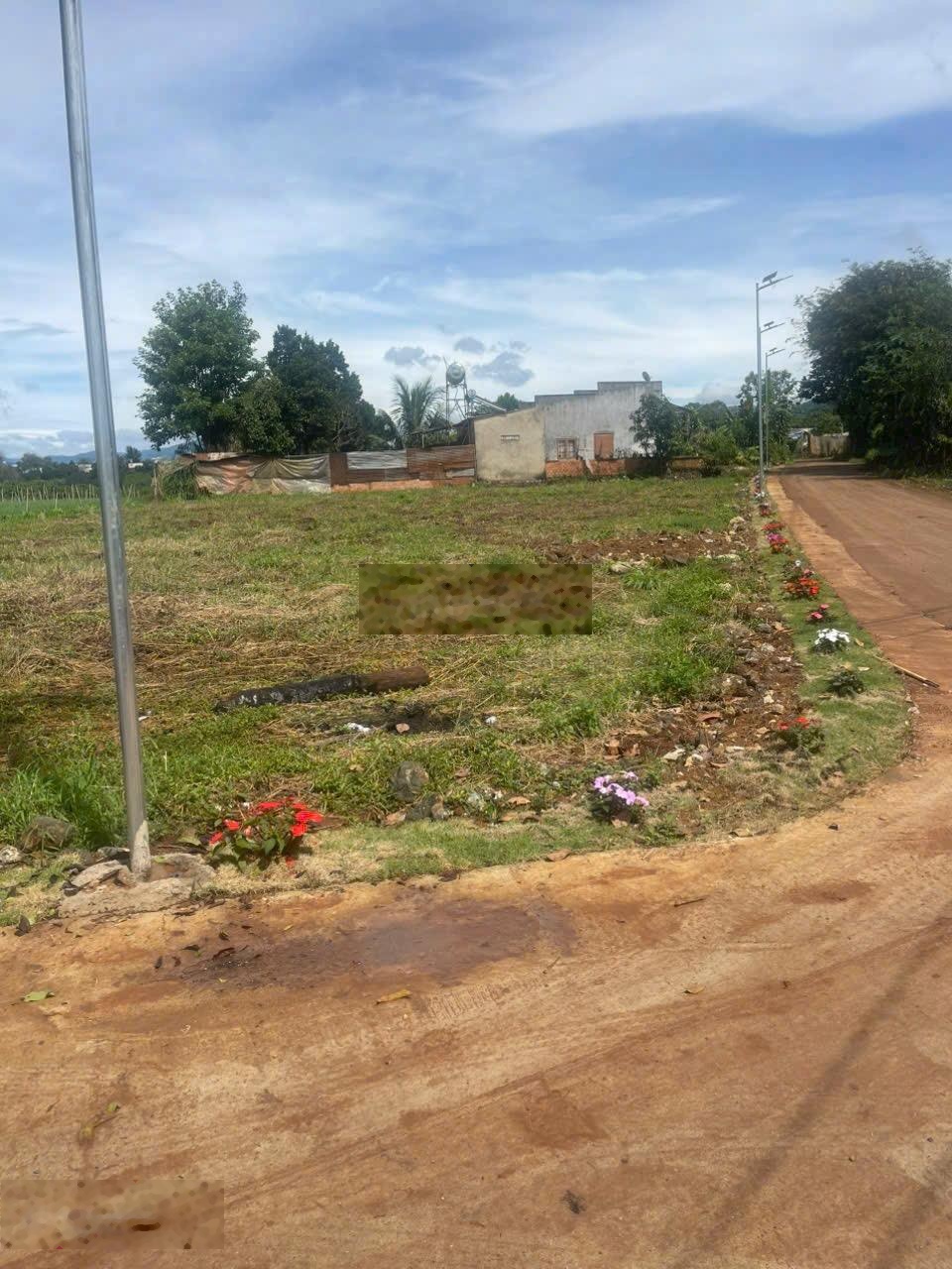 Cần bán gấp lô đất nghỉ dưỡng ven TP Đà Lạt. Cách QL27 500 mét