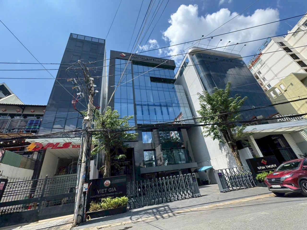 Bán nhà siêu vị trí mặt tiền Hoa Mai - DT: 8x18m - 4 tầng - giá bán: 53 tỷ TL - tin thật 100%