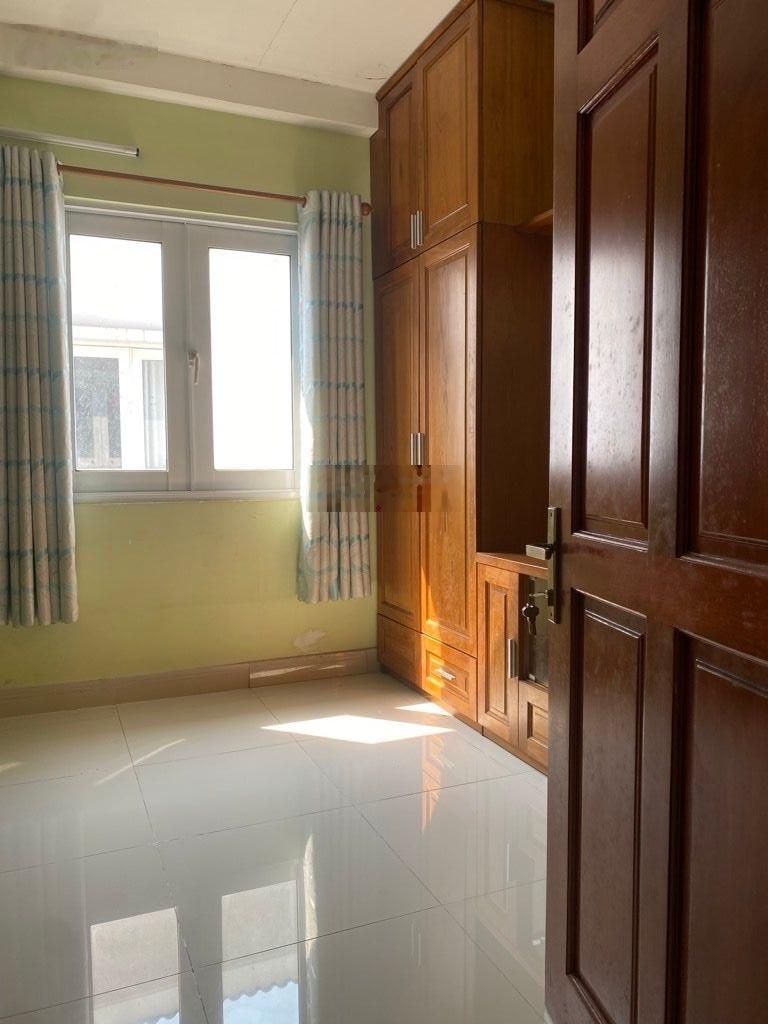 Nguyễn Thị Thập kế bên Him Lam - nhà góc 2 mặt hẻm - hẻm 6m xe hơi quay đầu - 100m ra MT đường