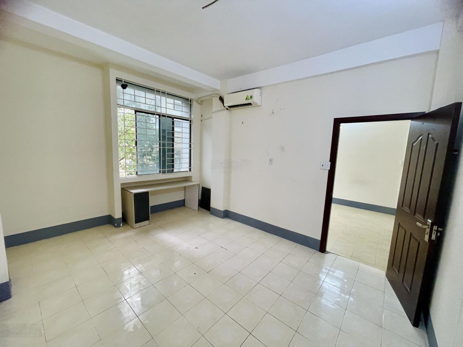 Bán chung cư Lý Thường Kiệt, Phường 7, Quận 11, đối diện Tân Phước Plaza, giáp Q10, Q5, sổ hồng đủ