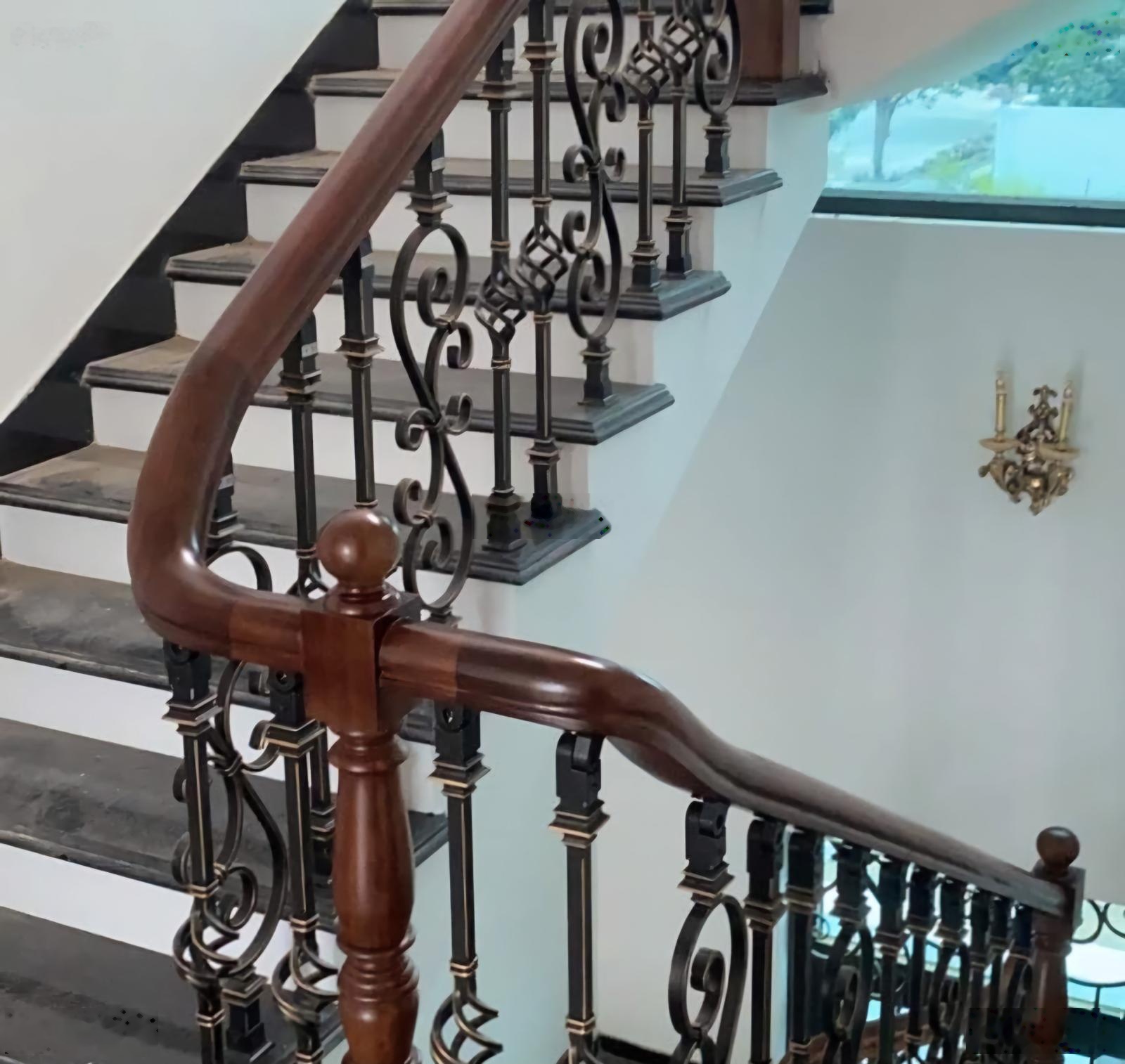 Nhà mình cho thuê nhà mới, hai cửa đi, Thang máy, 212m2- 5T, gần Hàng Điếu, Hàng Da, Hàng Nón_85 Tr