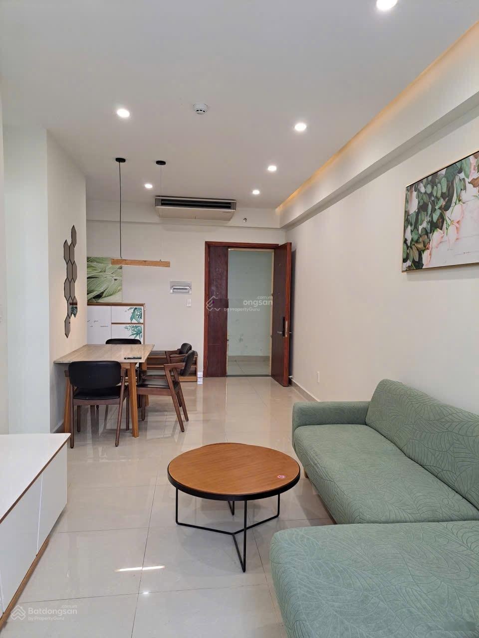 Căn hộ 2PN có nội thất giá tốt tại CC Topaz City, Quận 8