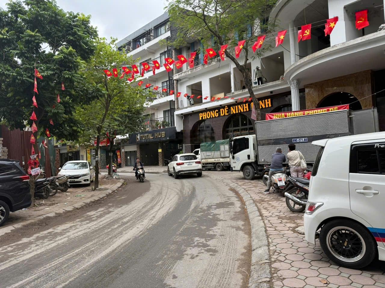 Cho thuê mặt bằng kinh doanh mặt phố Đại Yên (mặt ngõ 279 Đội Cấn cũ)