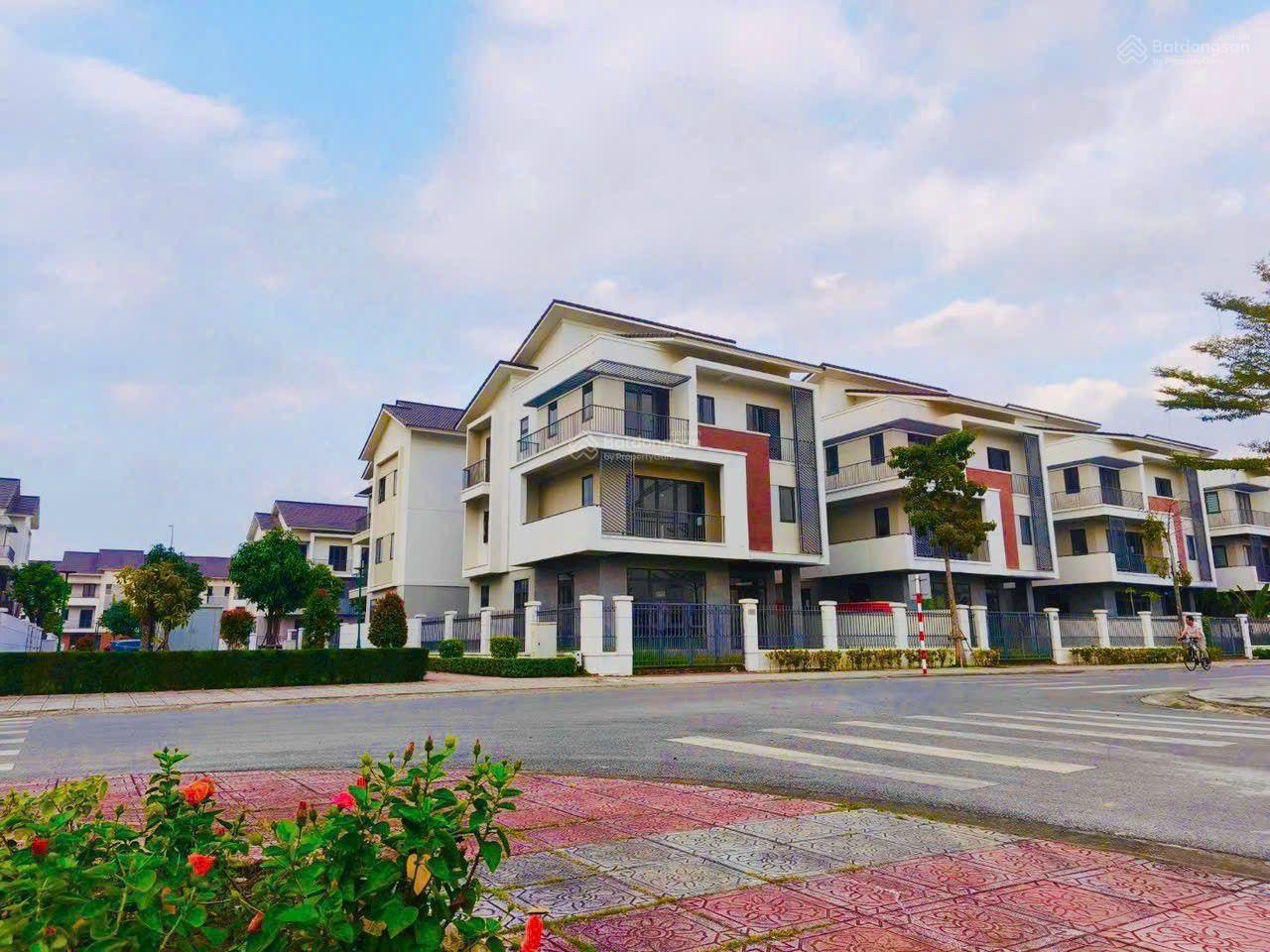 Biệt thự ven sông giữ tiền chắc, sinh lời bền