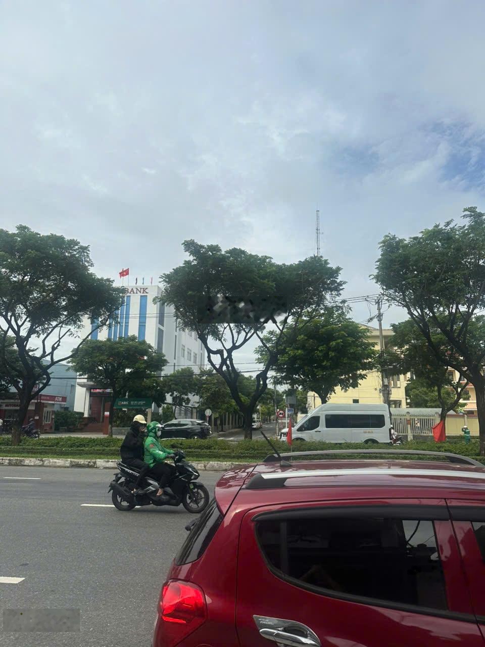 30tr /tháng .Cho Thuê nhà 5 tầng ,Lê Văn Hiến,7 phòng,Sát Phường NH Sơn,BV 600 giường,Đ Nẵng,