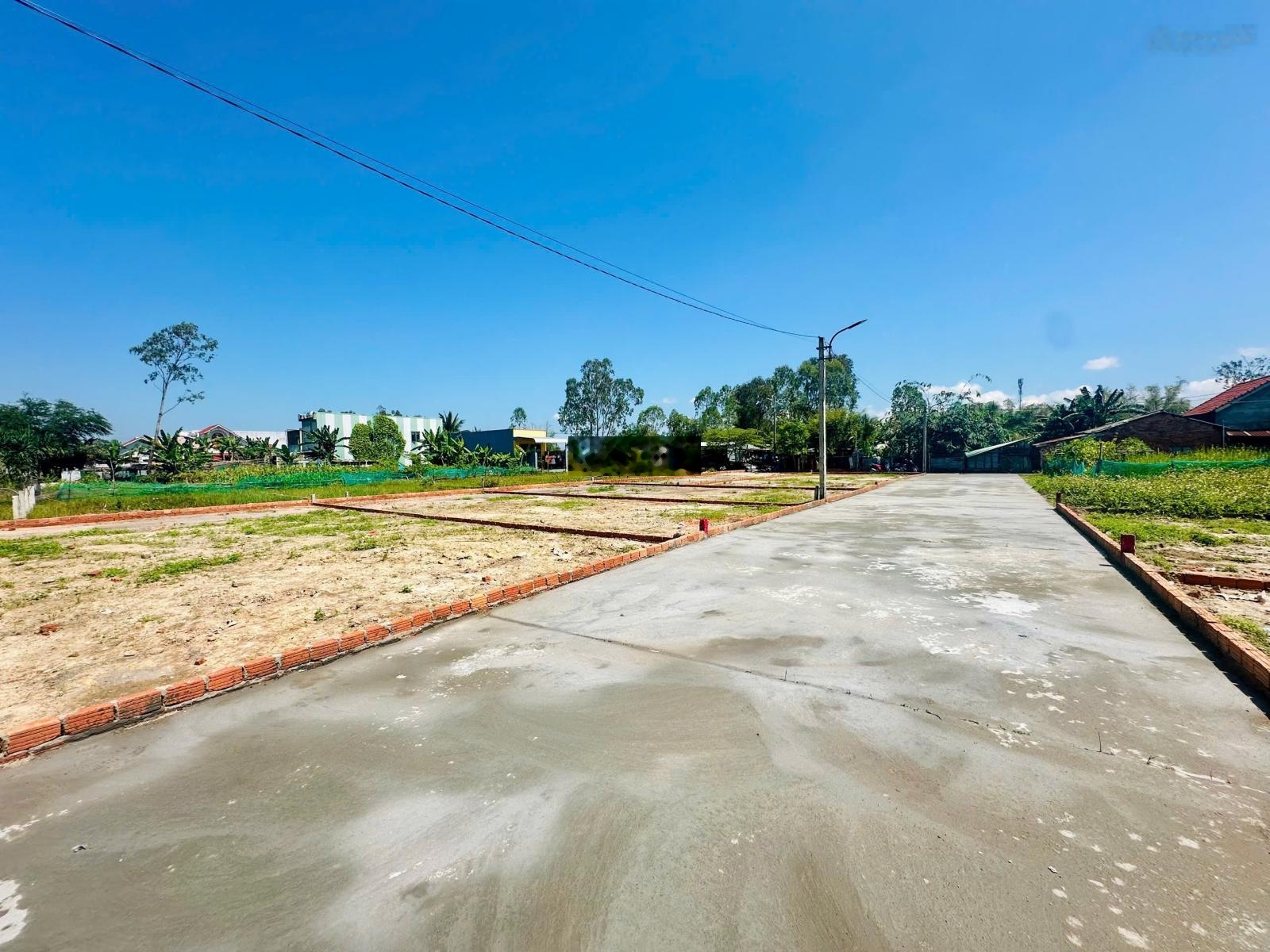 Lô đất nền Hoà Tiến diện tích 120m2 giá chỉ 1,4x tỷ