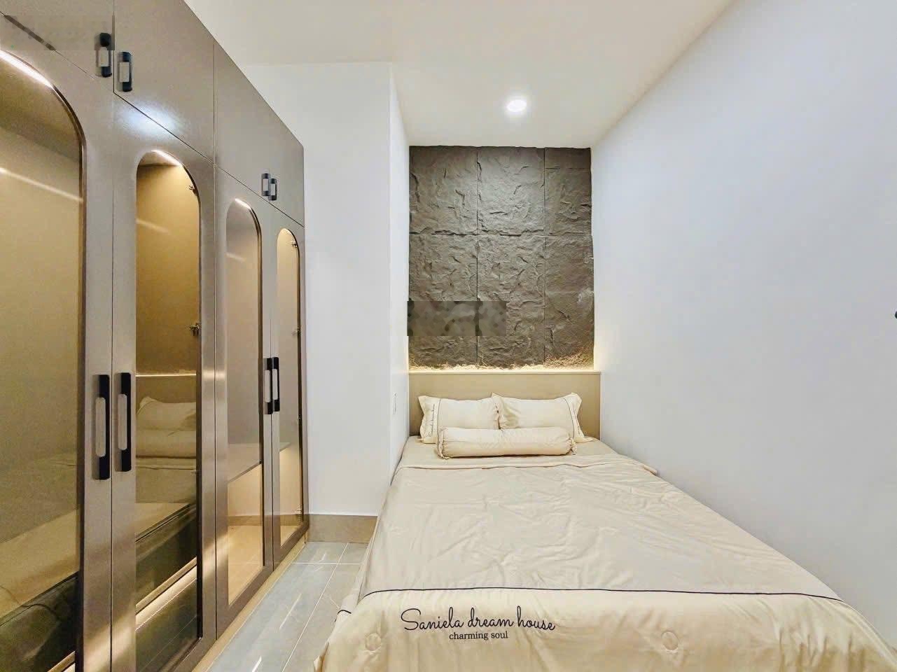 Bán gấp nhà 1trệt 1lầu Đ. Bác Ái Thủ Đức. Giá 3tỷ1, DT 41m2 SHR chính chủ