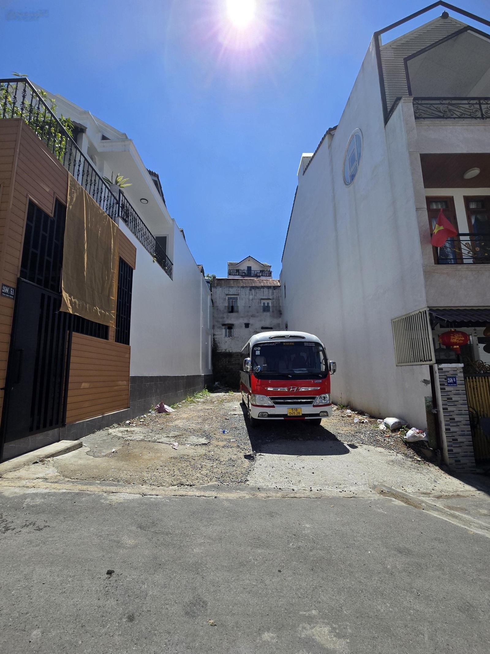 Bán gấp đất tại Đường Phan Đình Phùng, 9,9 tỷ, 119 m2 hàng hiếm tại Đà Lạt