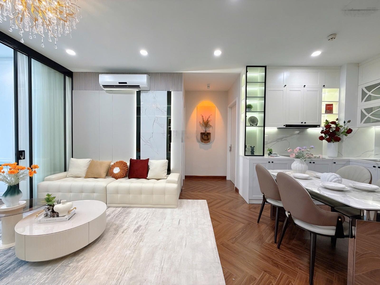 Bán CC Times City, 13,8 tỷ VND, 110,3m2, 3PN, 2WC, full nội thất. Liên hệ: 0913406118