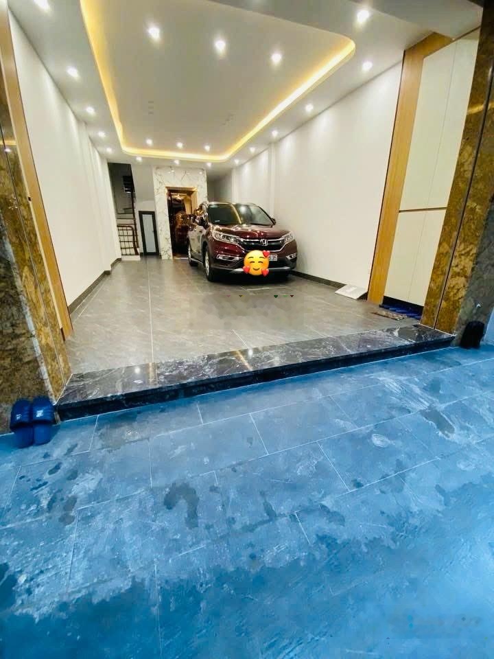 Phân lô quân đội - trung tâm cầu giấy - full nội thất cao cấp - gara 2 ô tô - ô tô tránh dừng đỗ