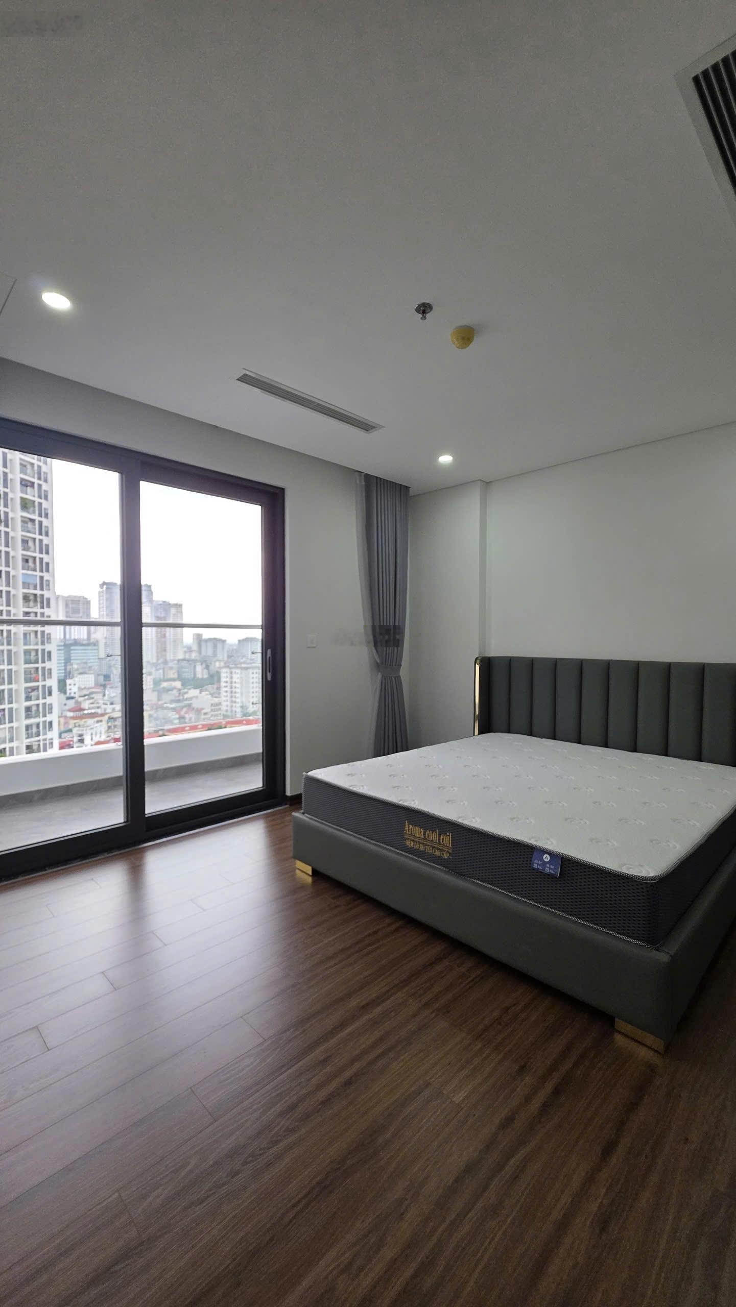 Tòa căn hộ mới Capital Elite 18 Phạm Hùng cho thuê CH 3PN, 2WC, 105m2, chỉ 18 triệu/ tháng. Lh em