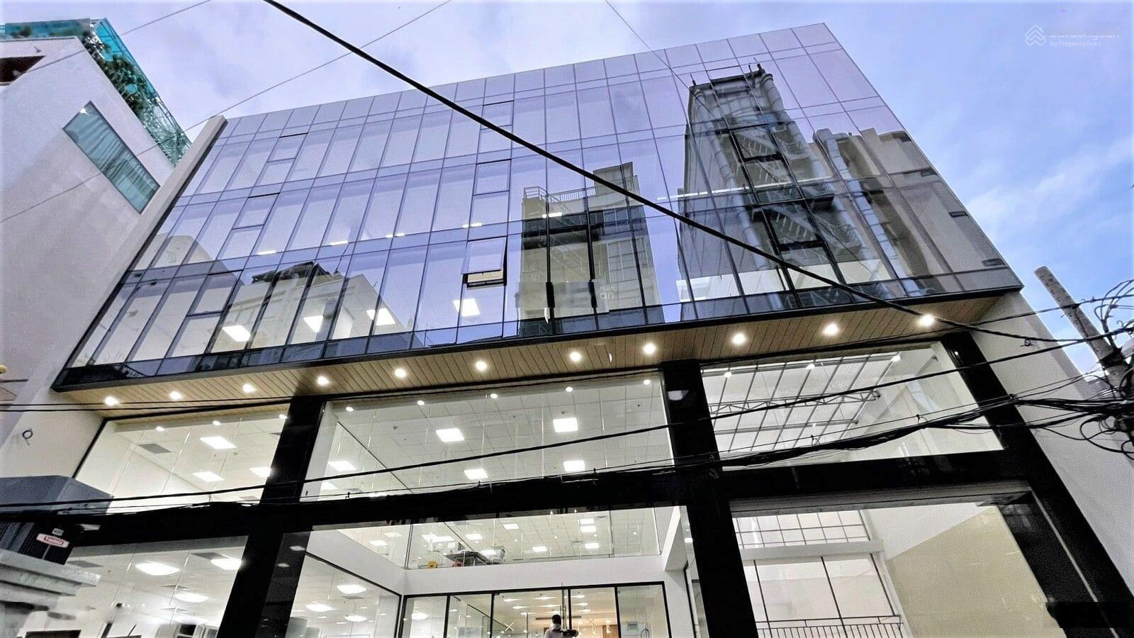 Chính chủ cho thuê MBKD cực đẹp tại Thành Thái- Cầu Giấy 200m² lô góc mặt tiền 30m2