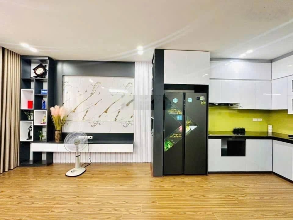 Bán nhà mặt phố đẹp tại Kiến Hưng, 13,75 tỷ, 38,2 m, 5 tầng, thang máy, kinh doanh, nhiều tiện ích