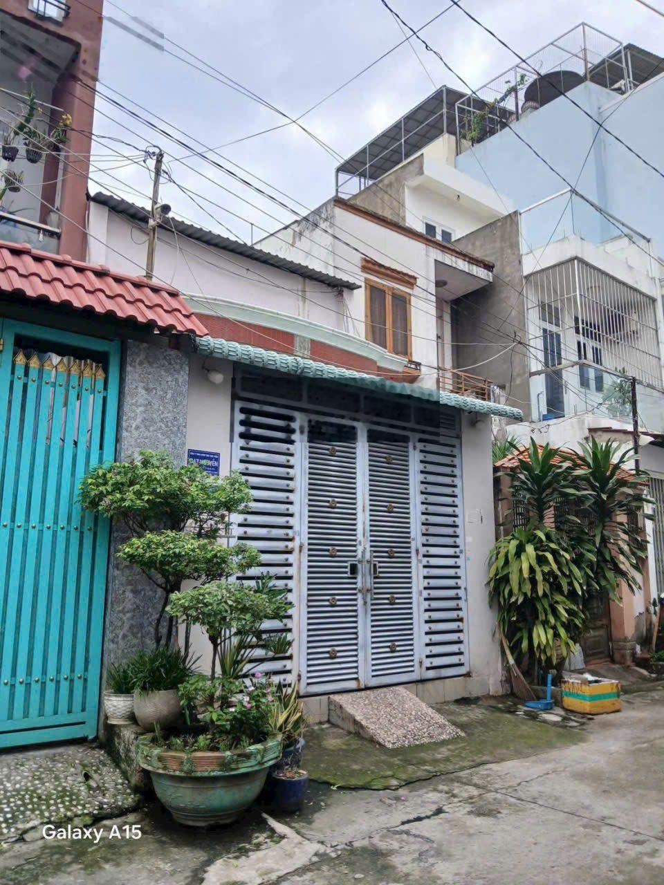 Bán Nhà Riêng đẹp tại Ngã Tư Bốn Xã, Bình Hưng Hoà. Bình Tân, 15,2 tỷ, 108m2, 4PN, 3WC