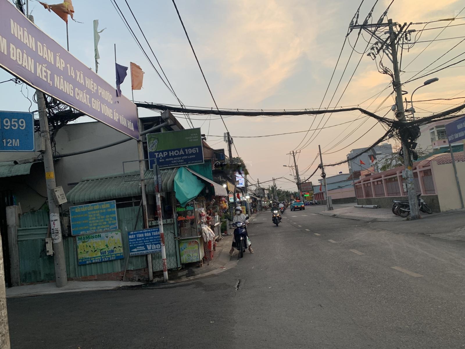 Bán nhà cấp 4, hẻm 1959 Lê Văn Lương, DT 288m2, full thổ