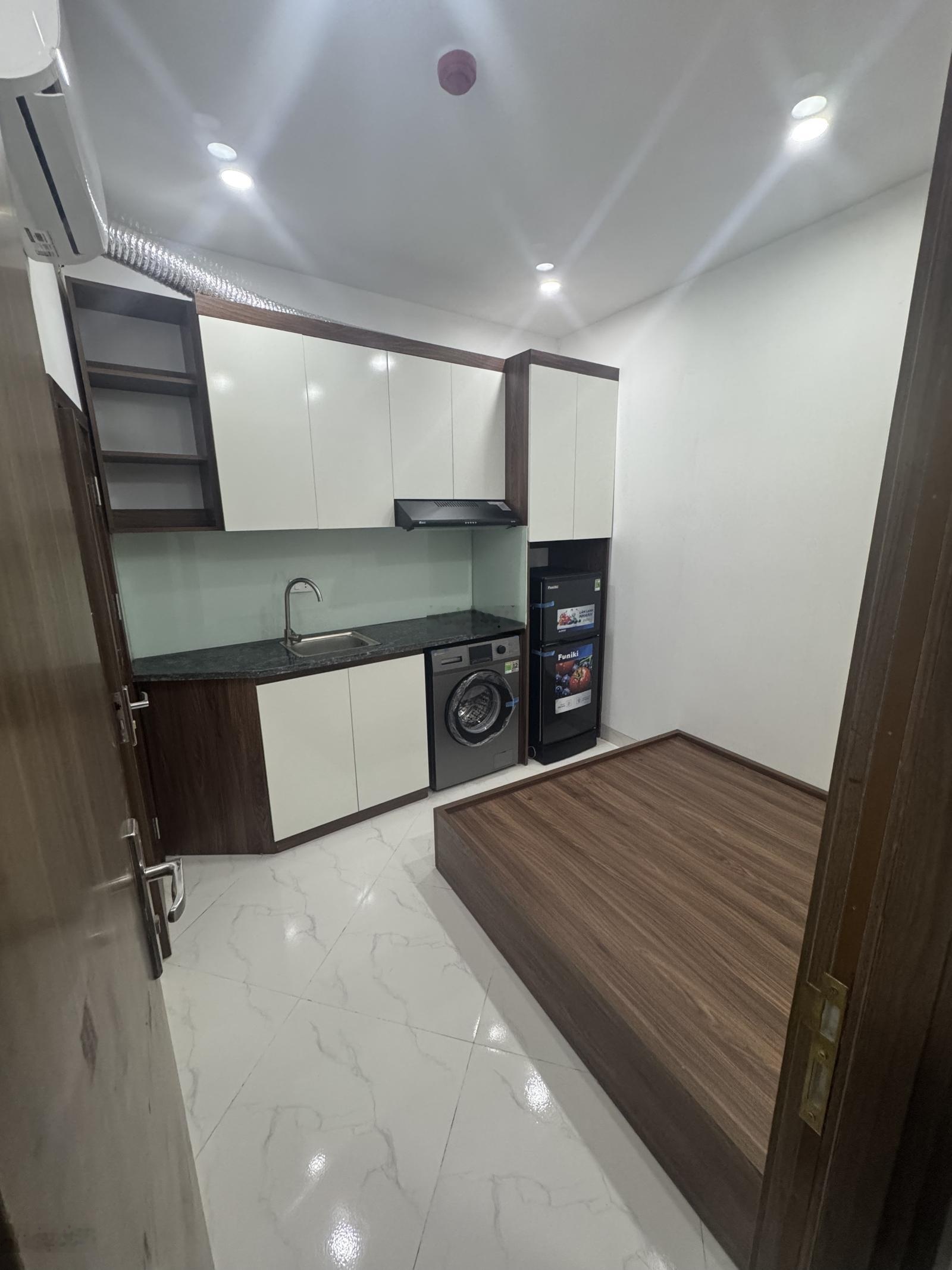 Phòng 4tr2 full đồ (ban công, máy giặt riêng) 127 Quan Thổ 1, Đống Đa, Hà Nội