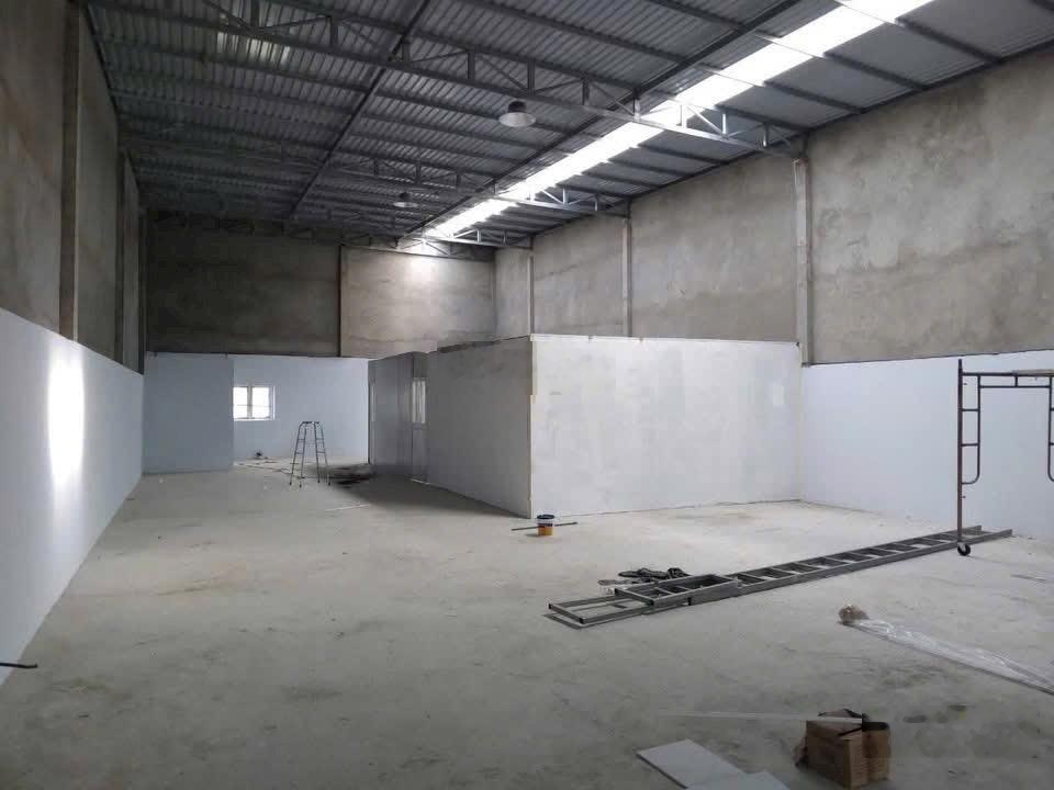 Cho thuê xưởng 380m2 tân đông hiệp dĩ an tiếp nhiều ngành nghề