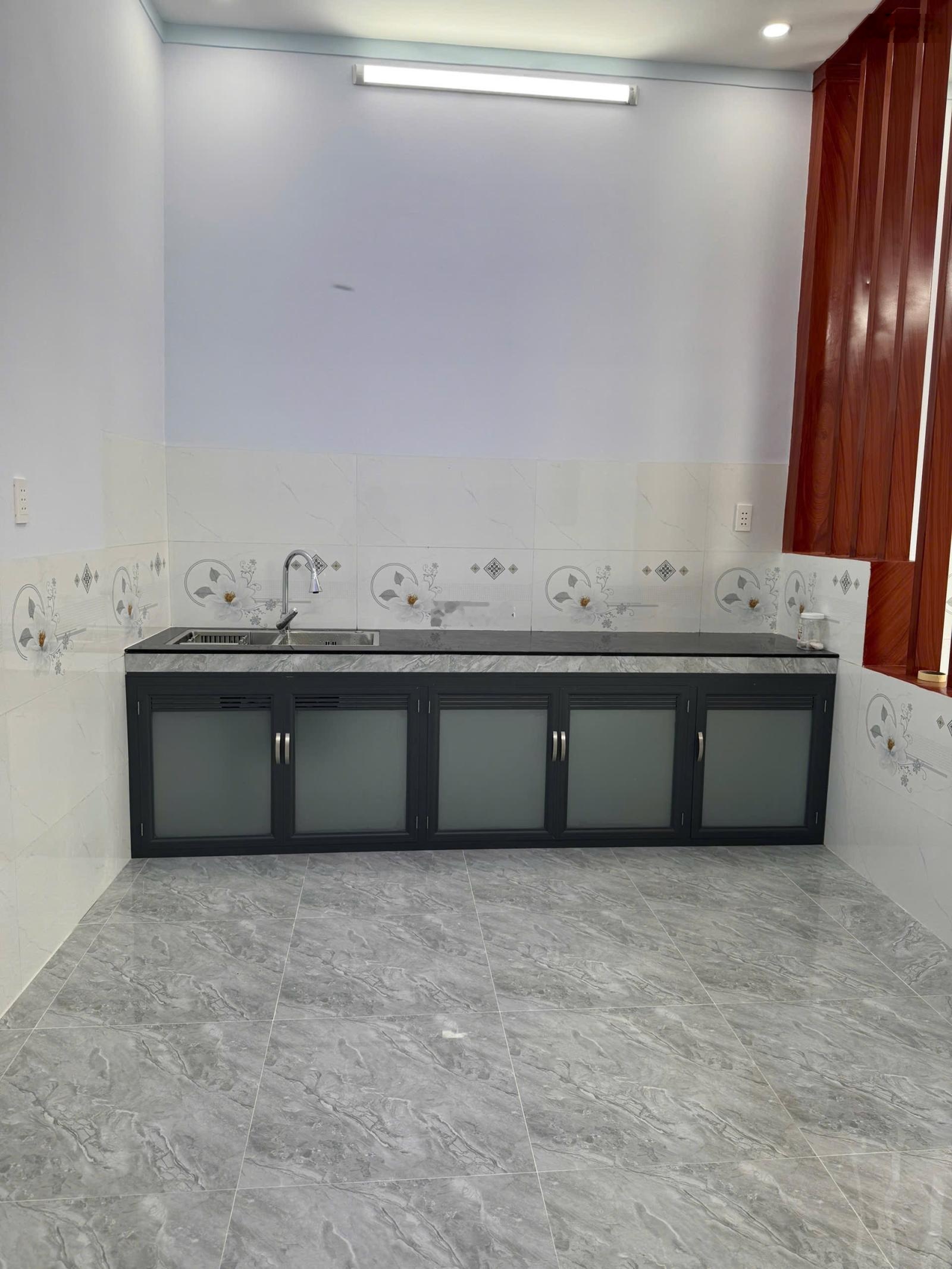 bán nhà giáo xứ thuận hoà 1ty1 pháp lý rõ ràng oto vào tới nhà