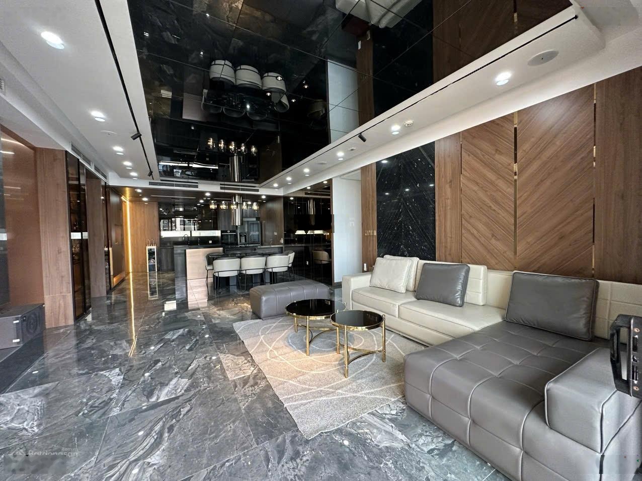 Bán gấp căn hộ 122m (3PN, 2WC) đẹp tại The Park Home. Sẵn sổ, full đồ. Giá : 1x tỷ