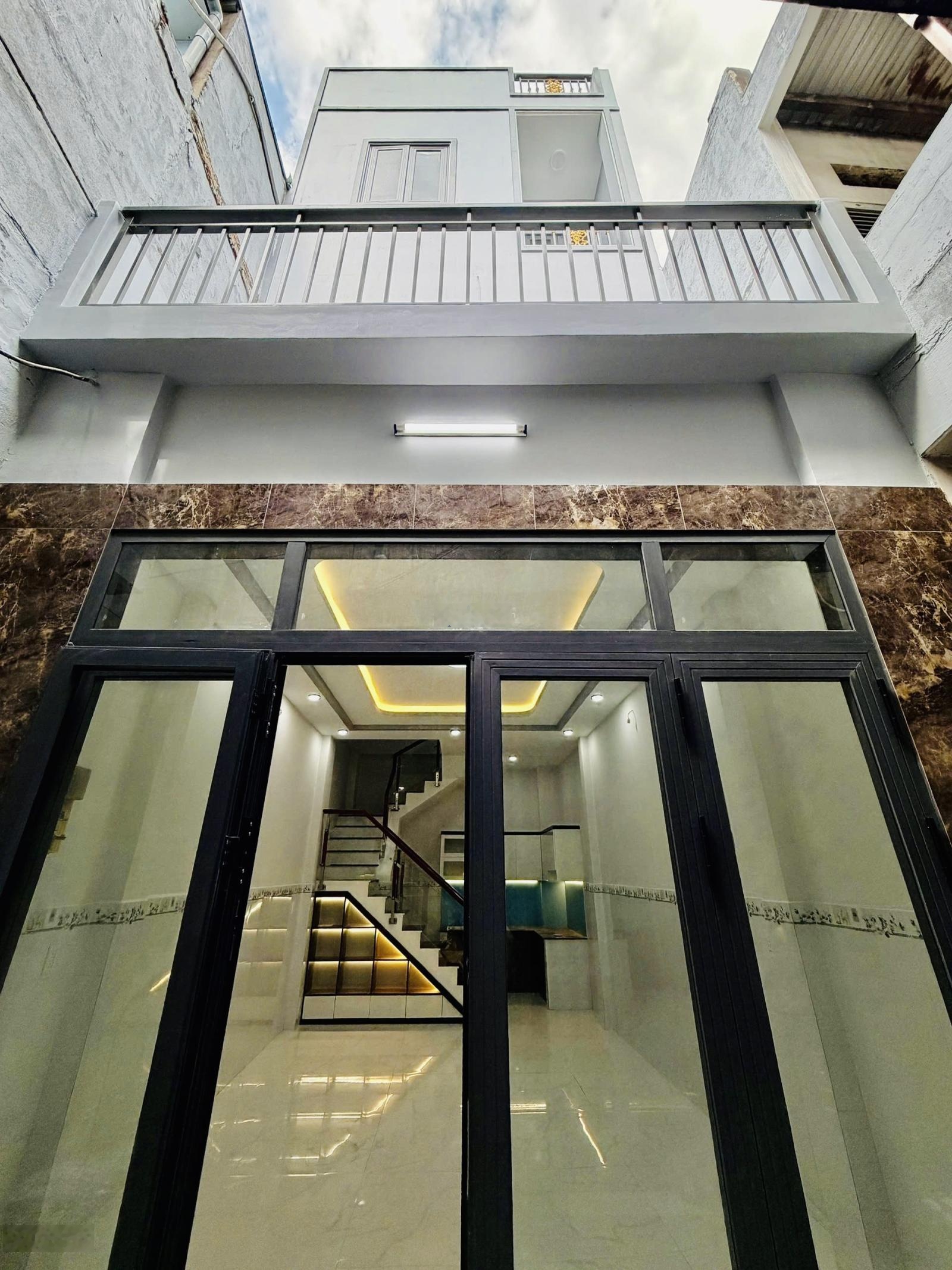 Nhà bán 4x8.5m 1 trệt 2 lầu st 2PN 3WC hẻm / Kênh Tân Hoá - Giá 5.15 tỷ