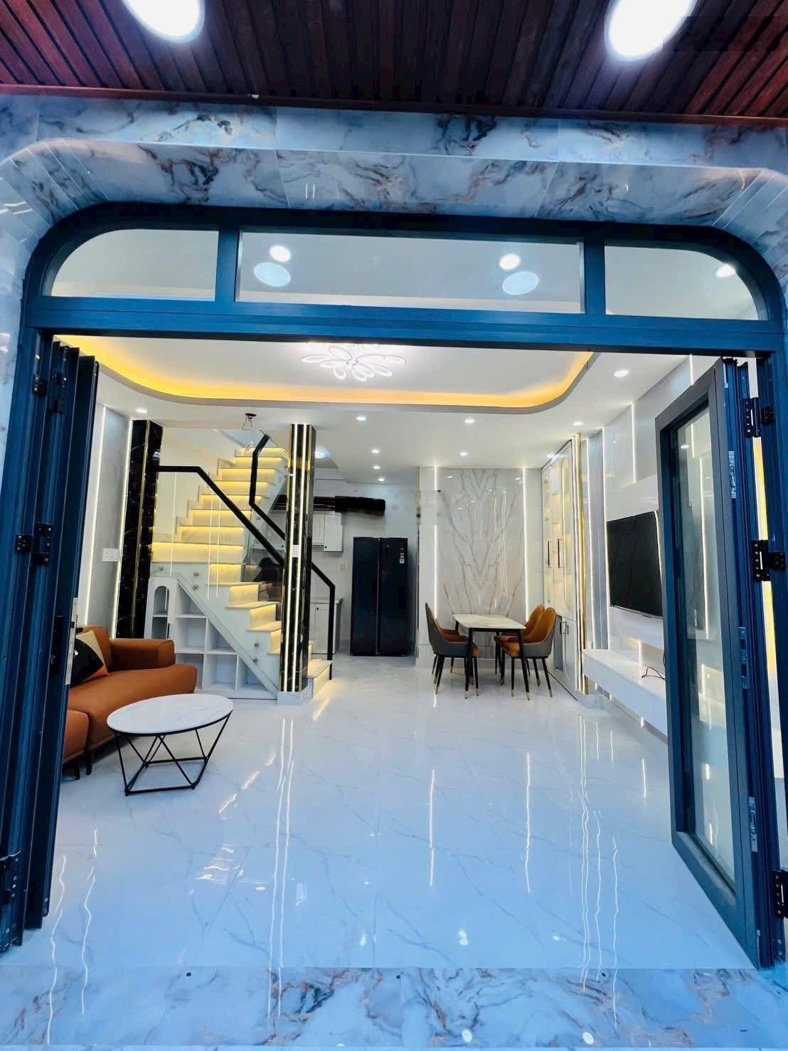 Hàng hiếm tại Huỳnh Tấn Phát, Phường Phú Thuận chỉ 4,29 tỷ, 30m2, 2PN, 2WC, pháp lý đầy đủ